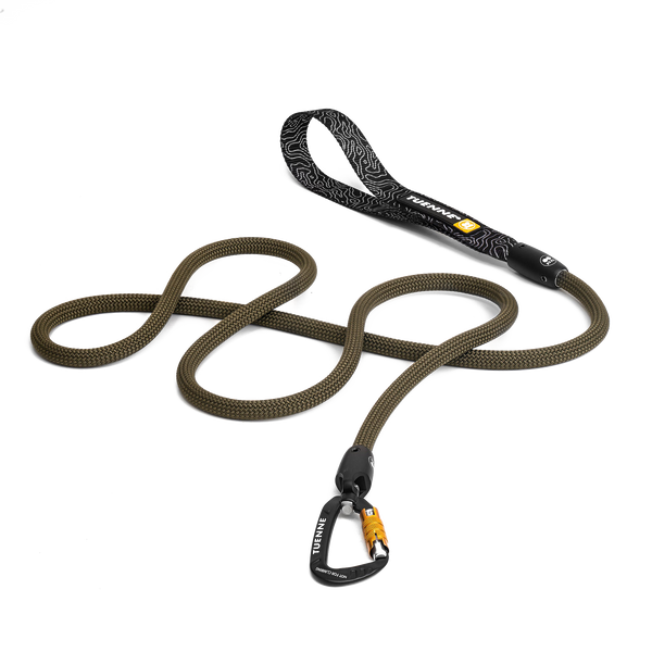 Tuenne Rope Dog Leash with Auto-Locking Carabiner